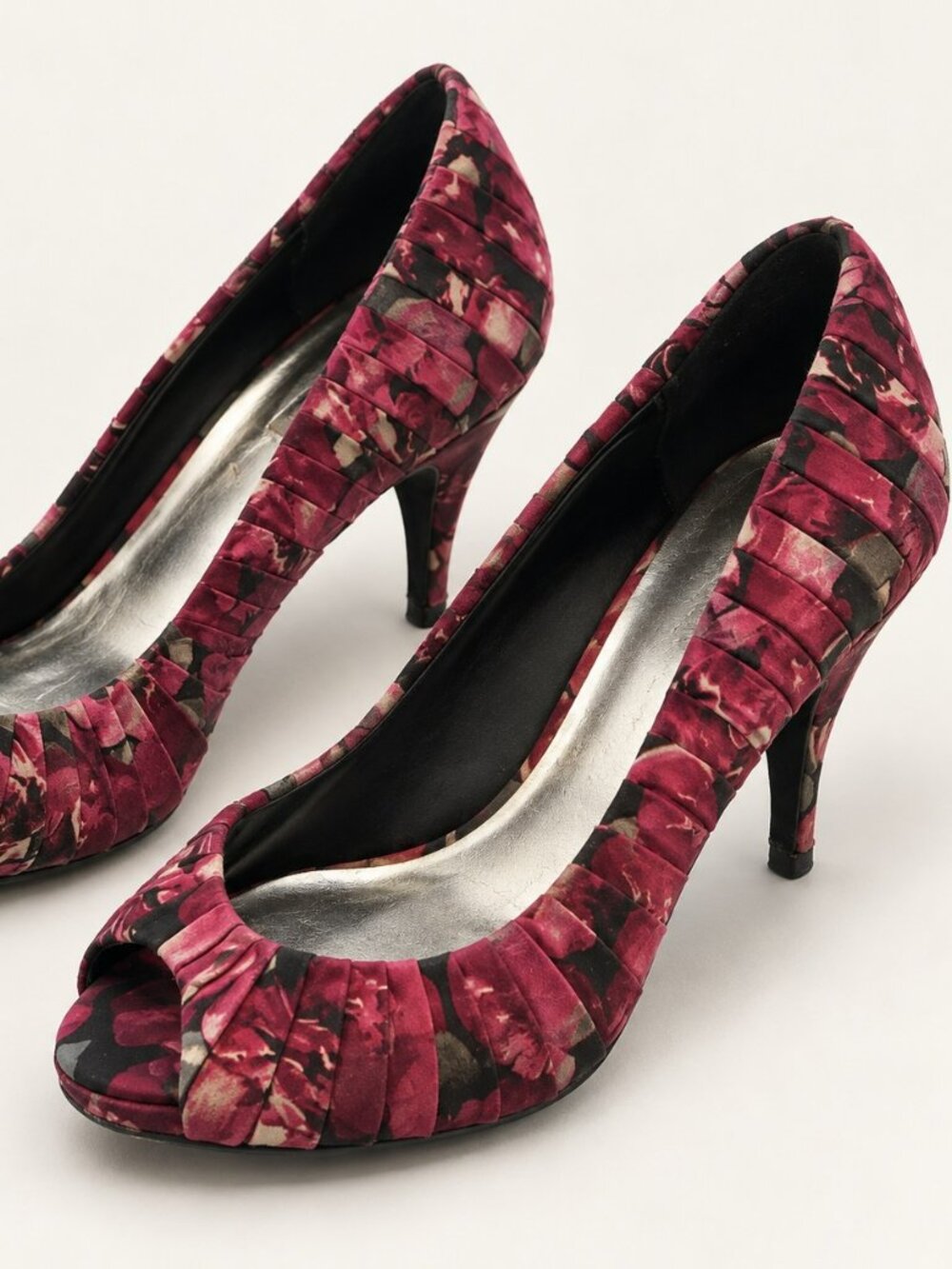 White House Black Market Pink Floral Pleated Peep-Toe Pumps 7M
